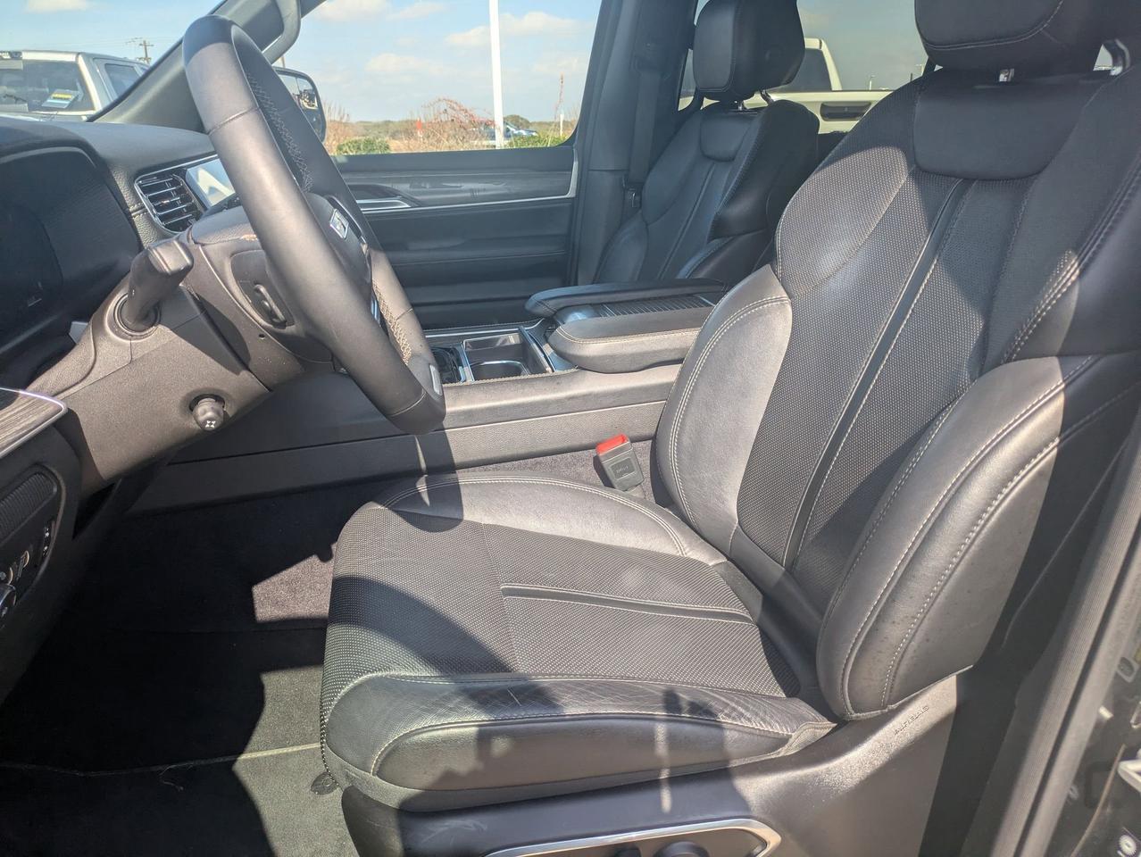 2024 Jeep Wagoneer Series II Castroville TX