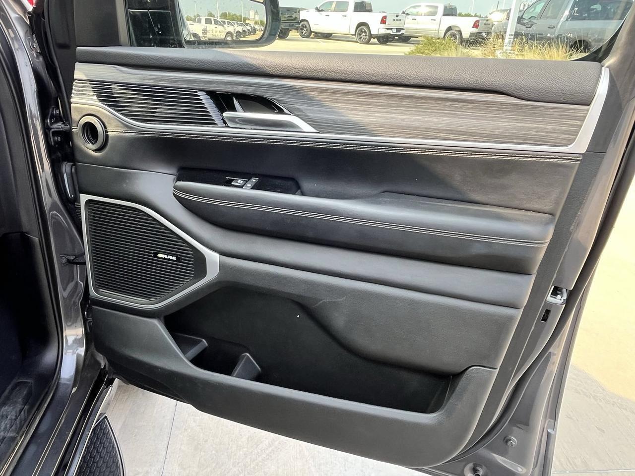 2024 Jeep Wagoneer Series II Castroville TX