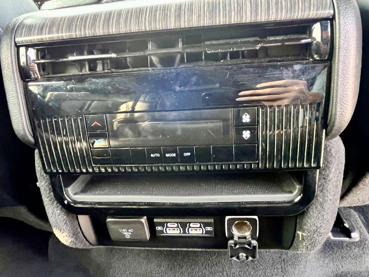 2024 Jeep Wagoneer Series II Castroville TX