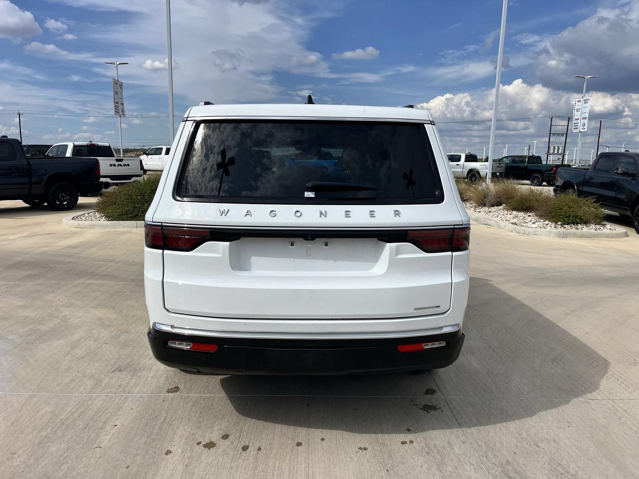 2024 Jeep Wagoneer Series II Castroville TX