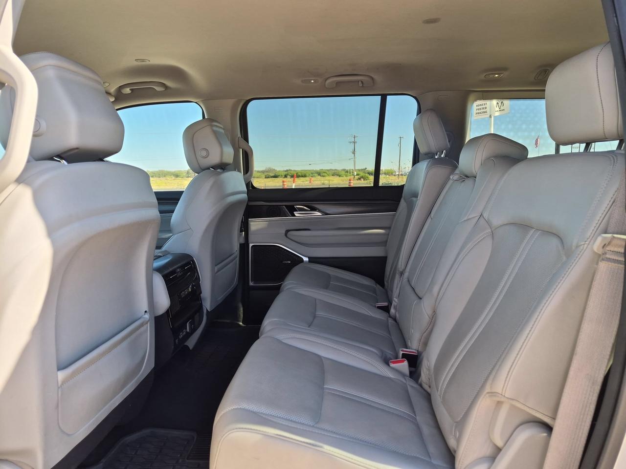 2024 Jeep Wagoneer Series II Castroville TX