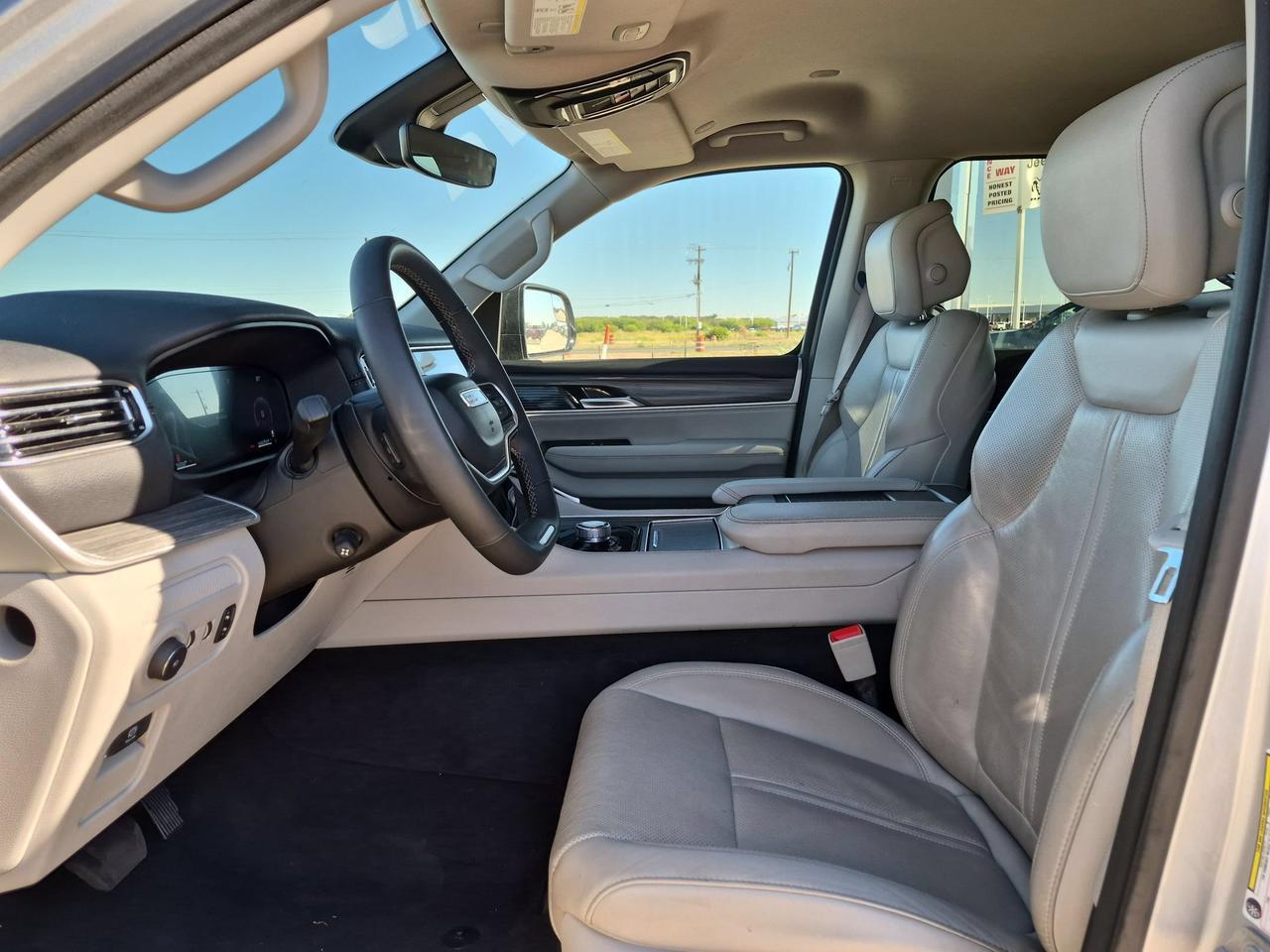 2024 Jeep Wagoneer Series II Castroville TX