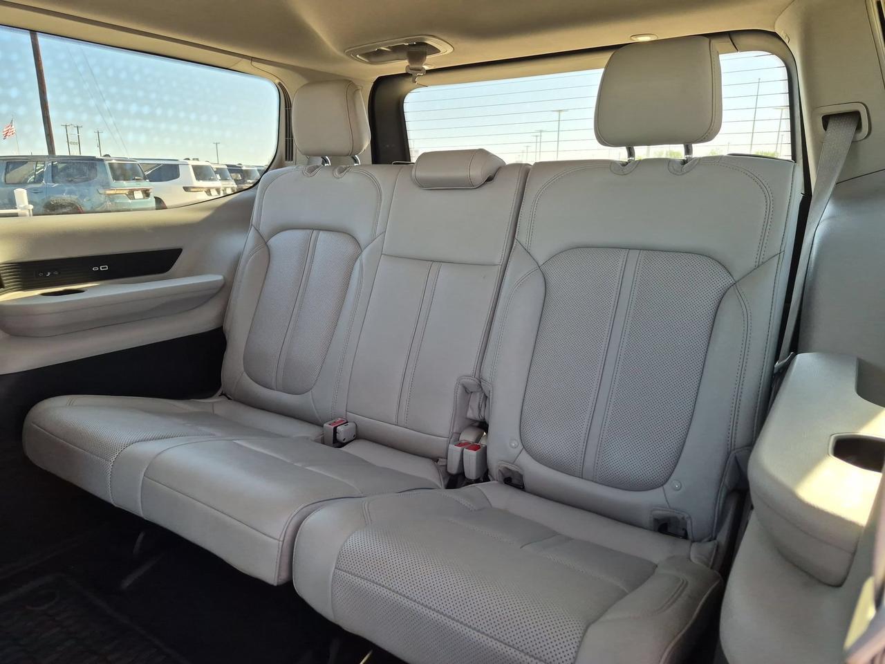 2024 Jeep Wagoneer Series II Castroville TX