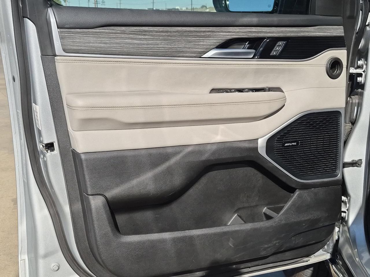2024 Jeep Wagoneer Series II Castroville TX