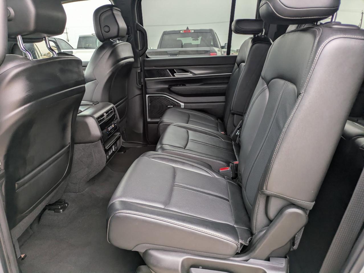 2024 Jeep Wagoneer Series II Castroville TX