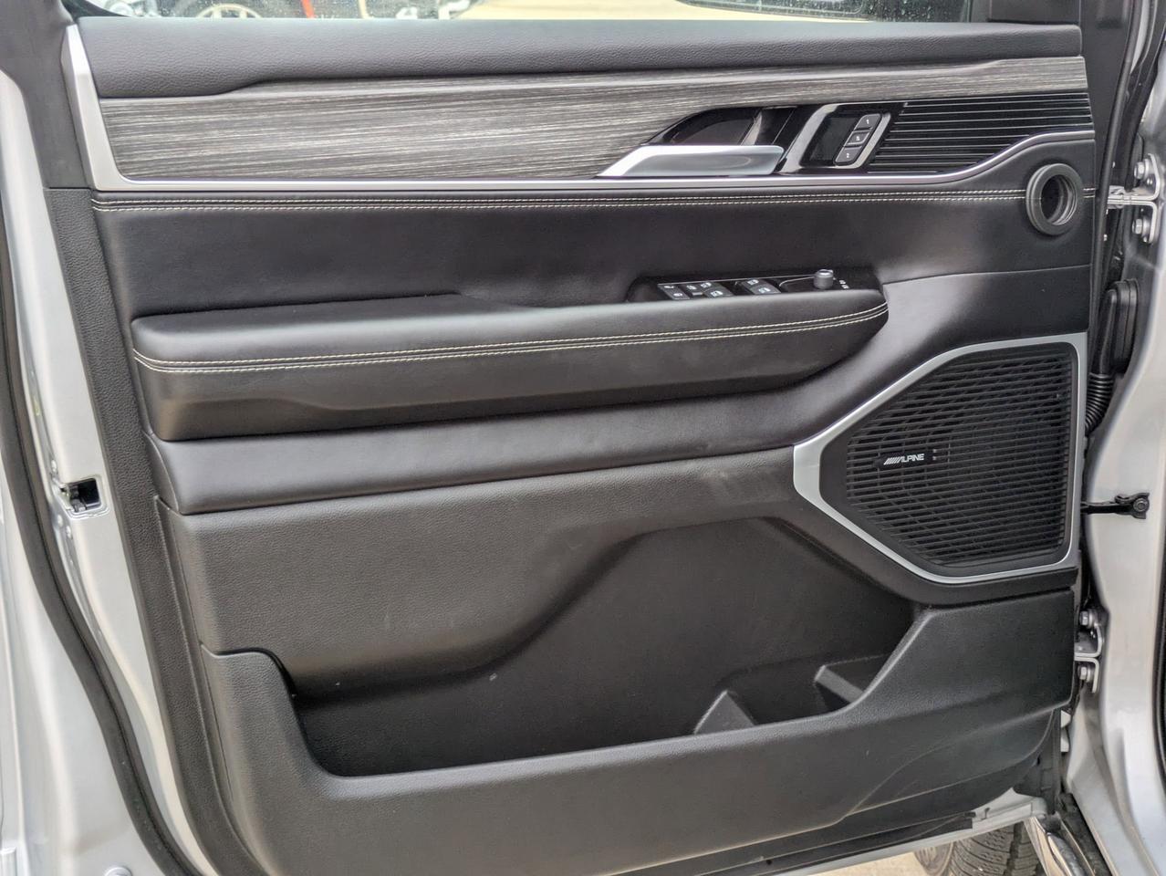 2024 Jeep Wagoneer Series II Castroville TX