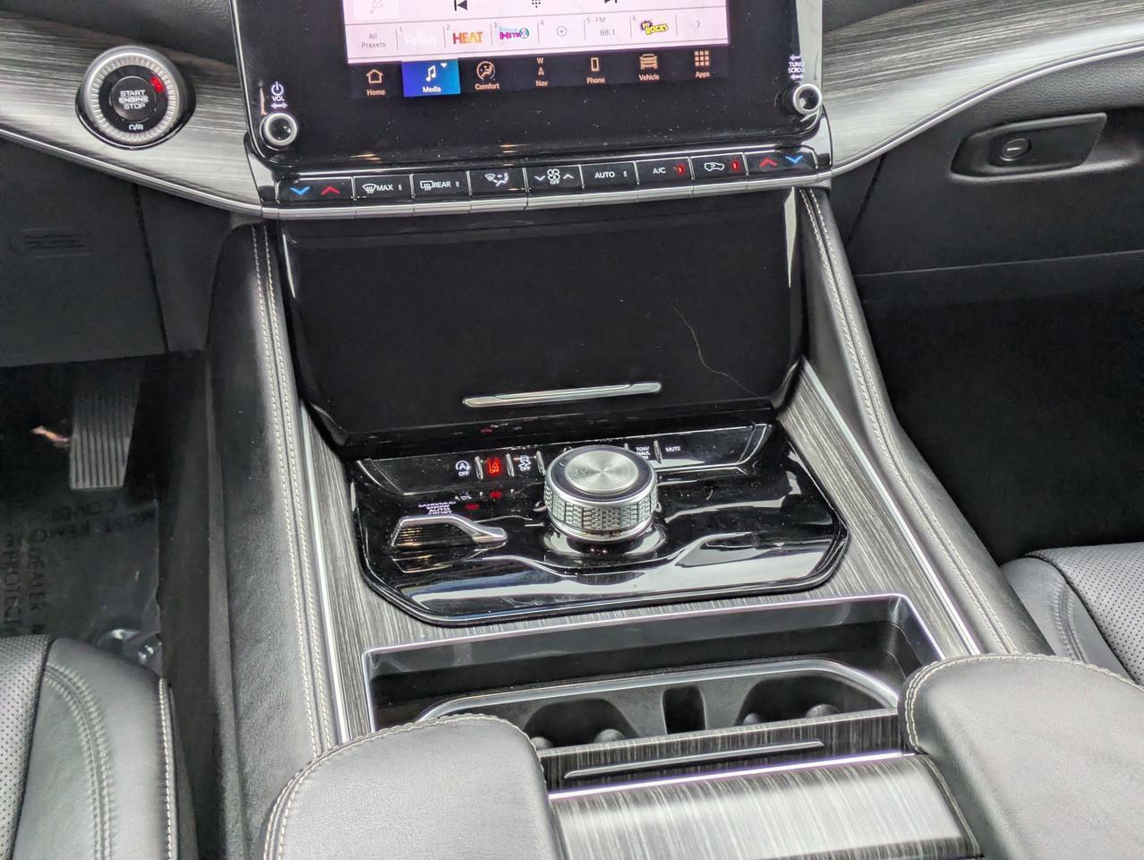 2024 Jeep Wagoneer Series II Castroville TX