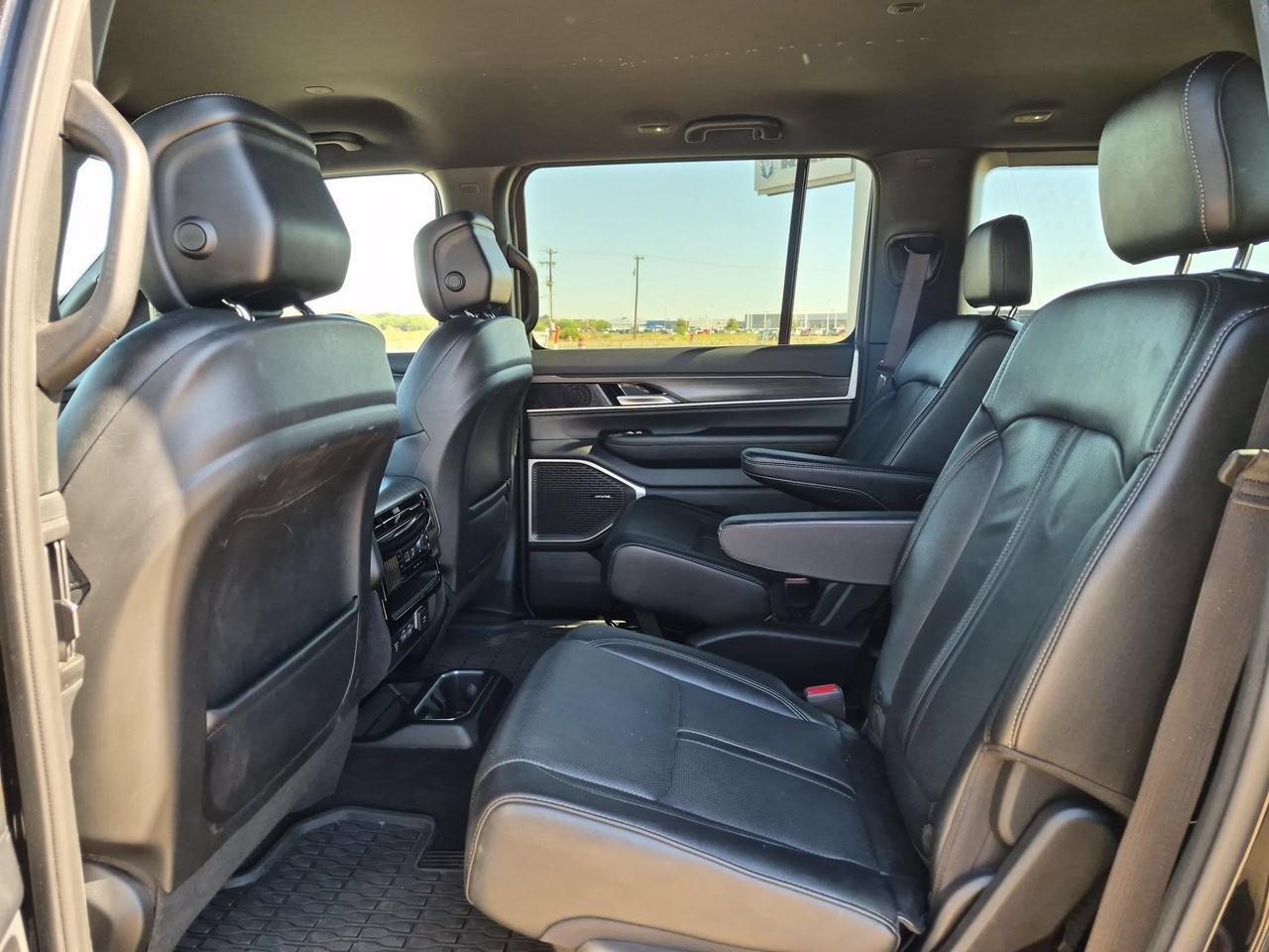 2024 Jeep Wagoneer Series II Castroville TX