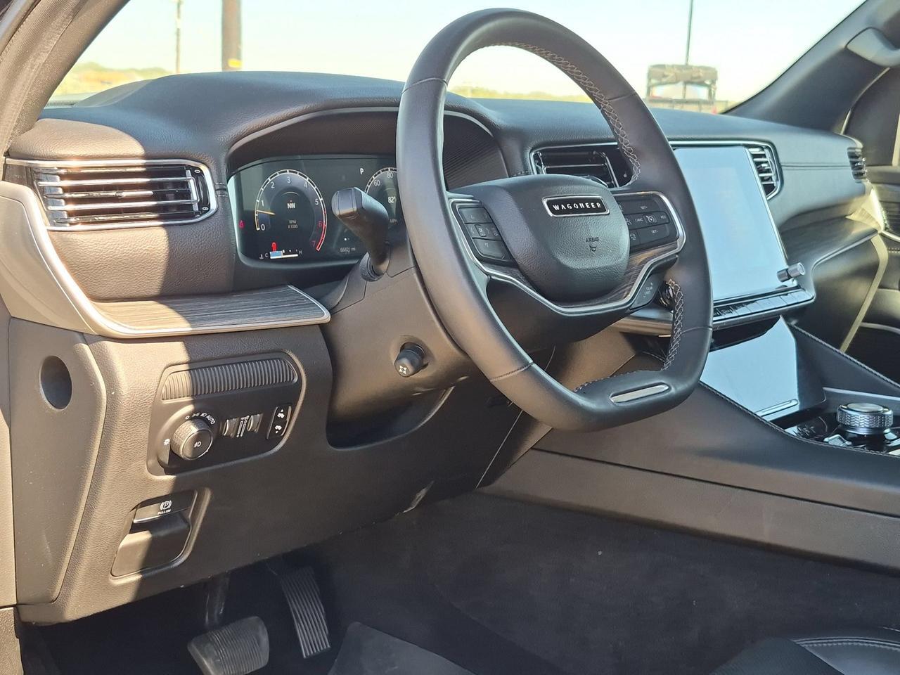 2024 Jeep Wagoneer Series II Castroville TX