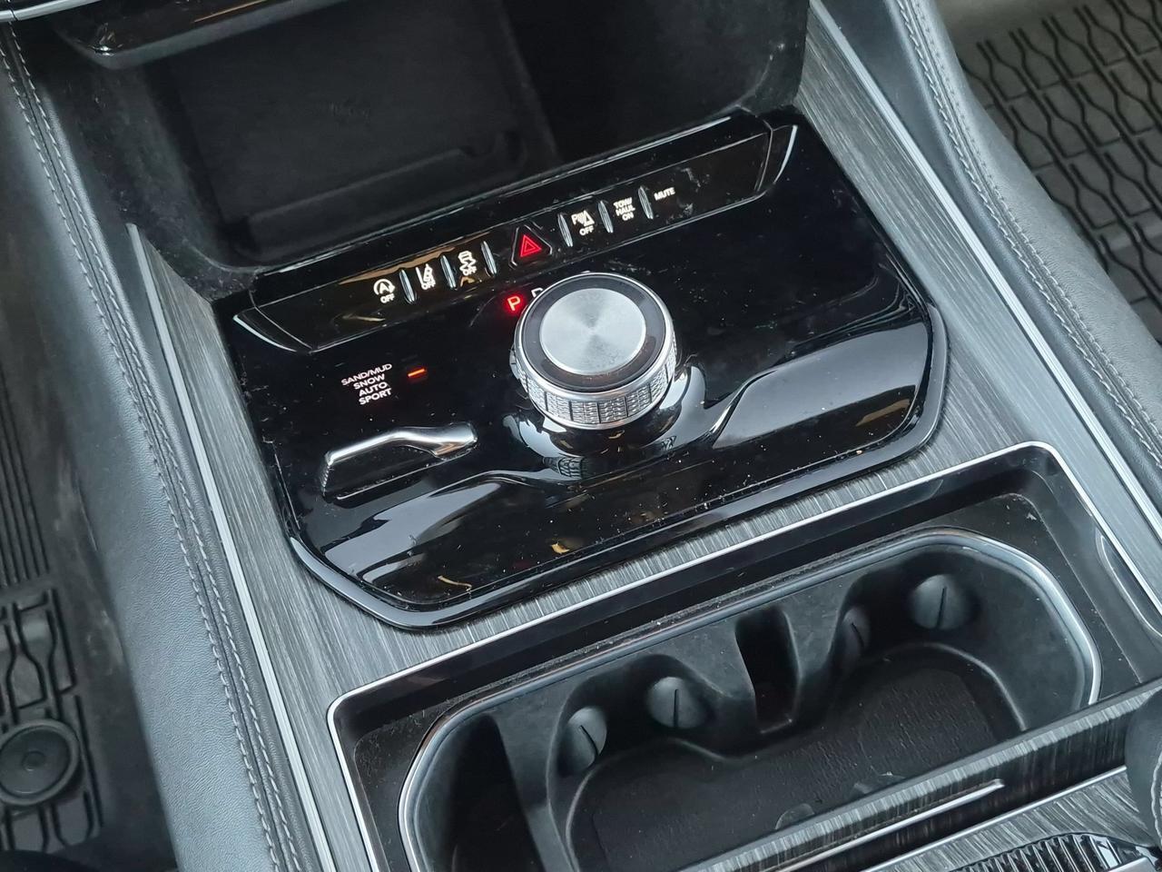 2024 Jeep Wagoneer Series II Castroville TX