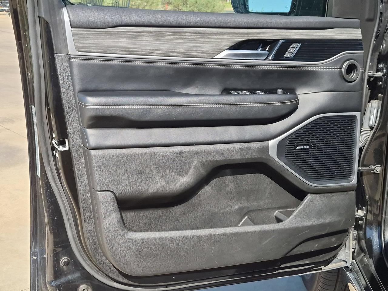 2024 Jeep Wagoneer Series II Castroville TX