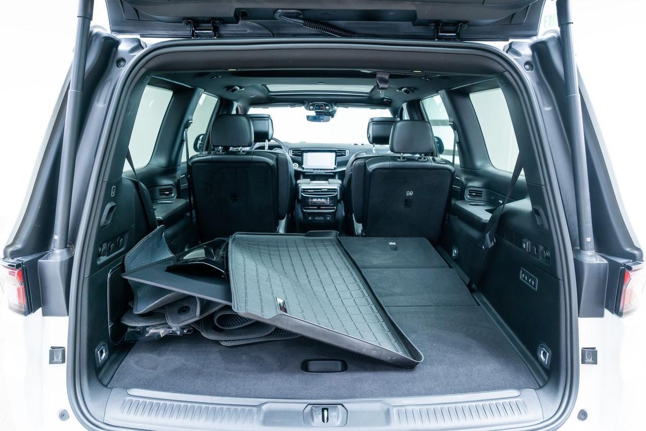2024 Jeep Wagoneer Series II Second Row Captains Chairs Panoramic Roof Portland OR