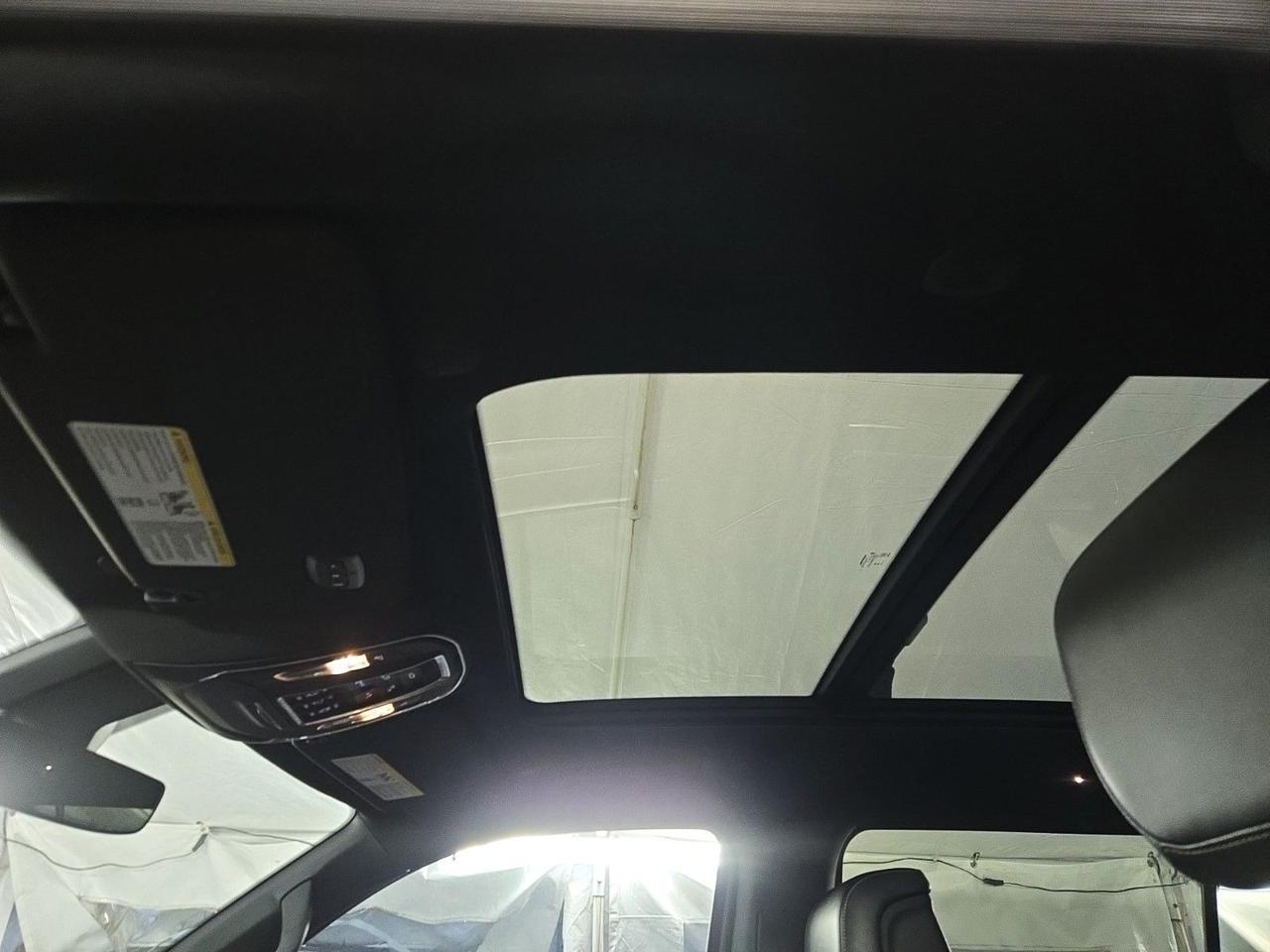 2024 Jeep Wagoneer Series II Second Row Captains Chairs Panoramic Roof Portland OR
