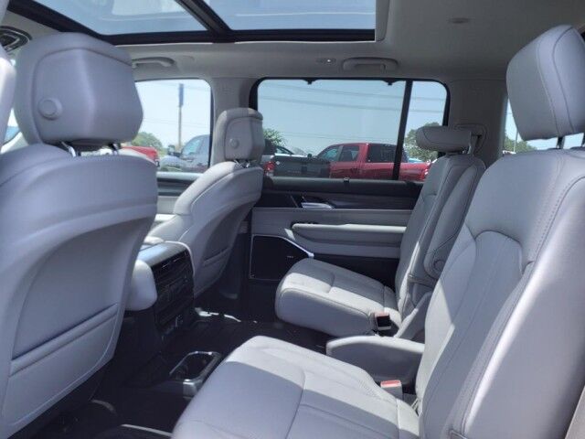 2024 Jeep Wagoneer Series III  TX