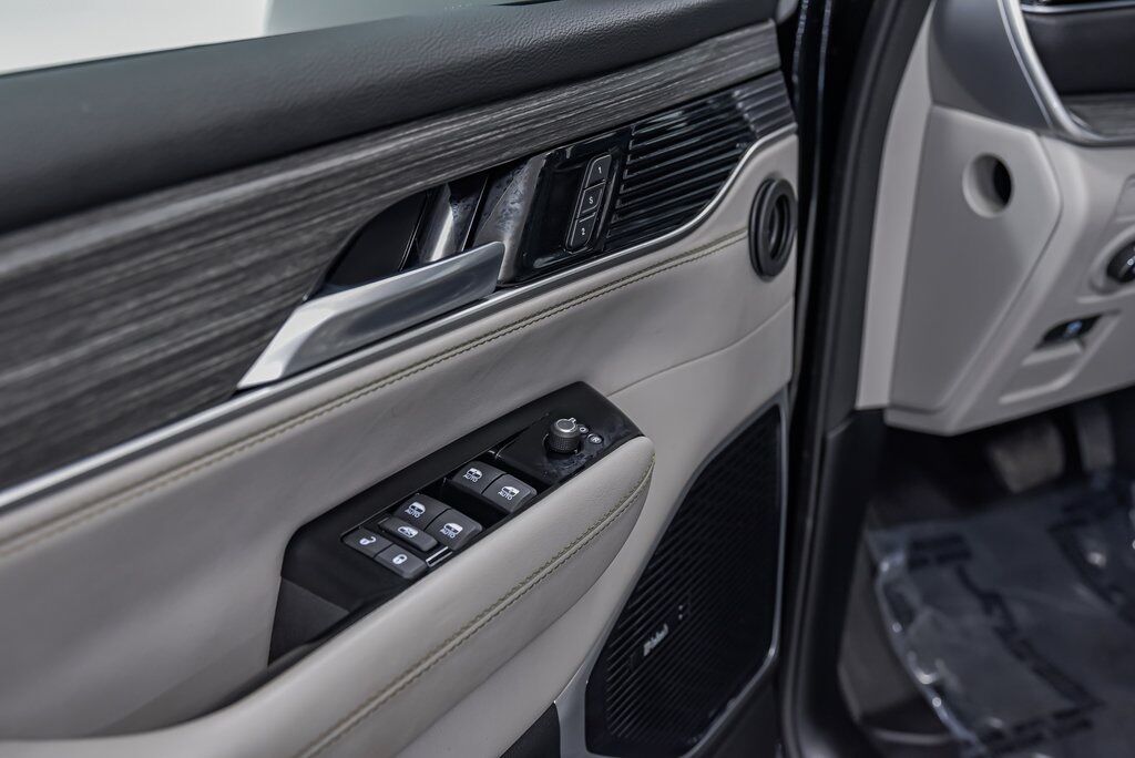 2024 Jeep Wagoneer Series III Akron OH