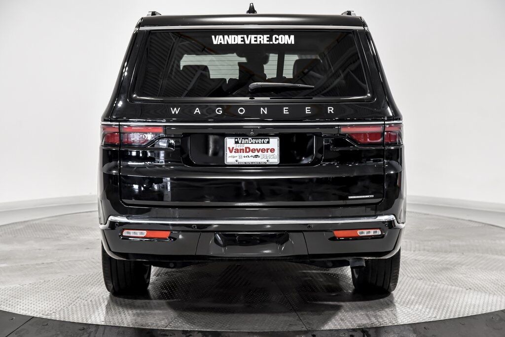 2024 Jeep Wagoneer Series III Akron OH