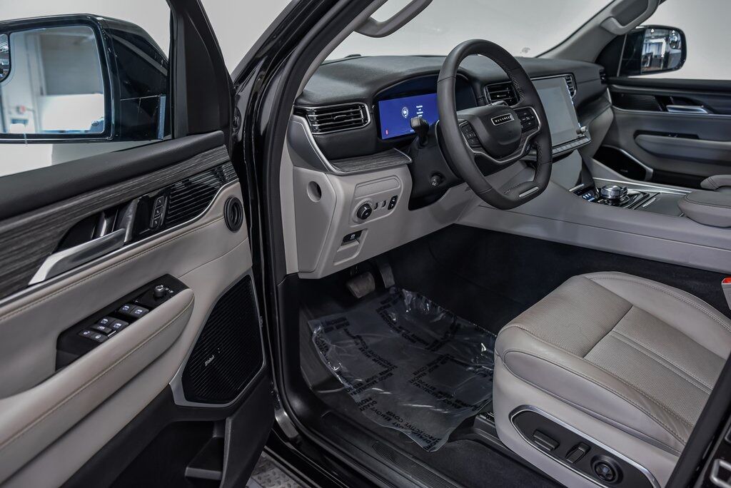 2024 Jeep Wagoneer Series III Akron OH
