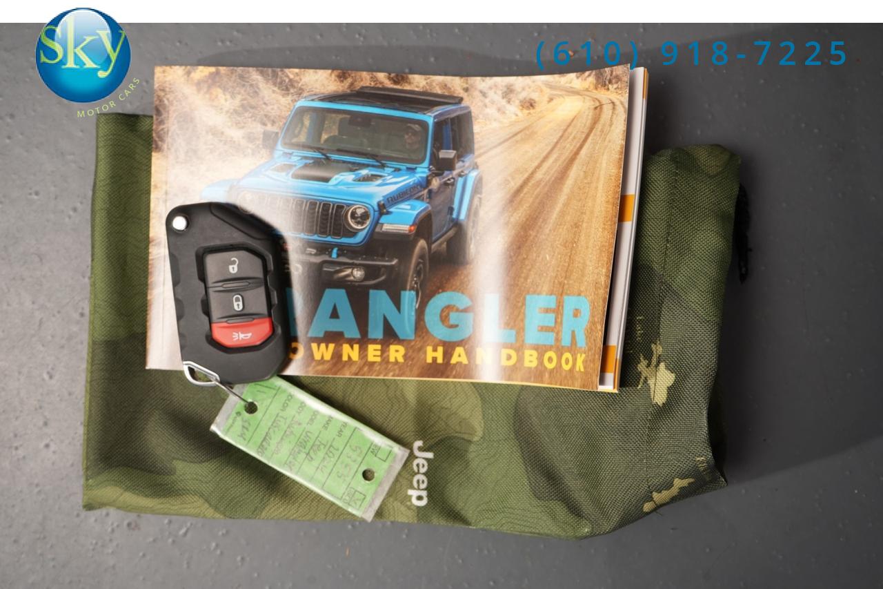 2024 Jeep Wrangler 4 Door 4WD Rubicon X 6-Speed Manual West Chester PA