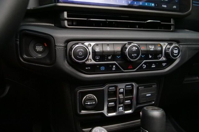 2024 Jeep Wrangler 4XE High Altitude 4x4 / Sky One Power Top / Heated Seats! High Point NC