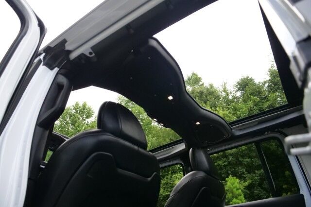 2024 Jeep Wrangler 4XE High Altitude 4x4 / Sky One Power Top / Heated Seats! High Point NC