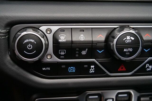 2024 Jeep Wrangler 4XE High Altitude 4x4 / Sky One Power Top / Heated Seats! High Point NC