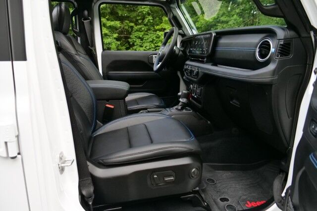 2024 Jeep Wrangler 4XE High Altitude 4x4 / Sky One Power Top / Heated Seats! High Point NC