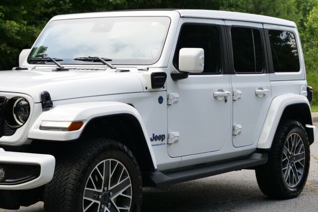2024 Jeep Wrangler 4XE High Altitude 4x4 / Sky One Power Top / Heated Seats! High Point NC