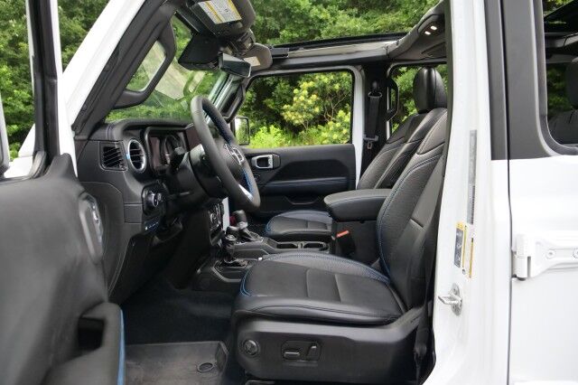 2024 Jeep Wrangler 4XE High Altitude 4x4 / Sky One Power Top / Heated Seats! High Point NC