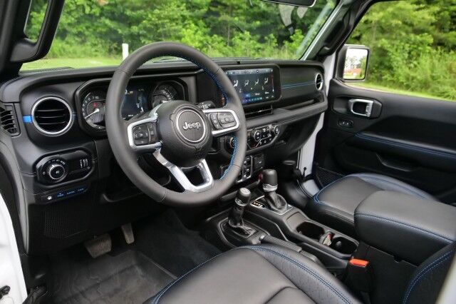 2024 Jeep Wrangler 4XE High Altitude 4x4 / Sky One Power Top / Heated Seats! High Point NC