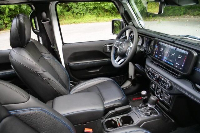 2024 Jeep Wrangler 4XE High Altitude 4x4 / Sky One Power Top / Heated Seats! High Point NC
