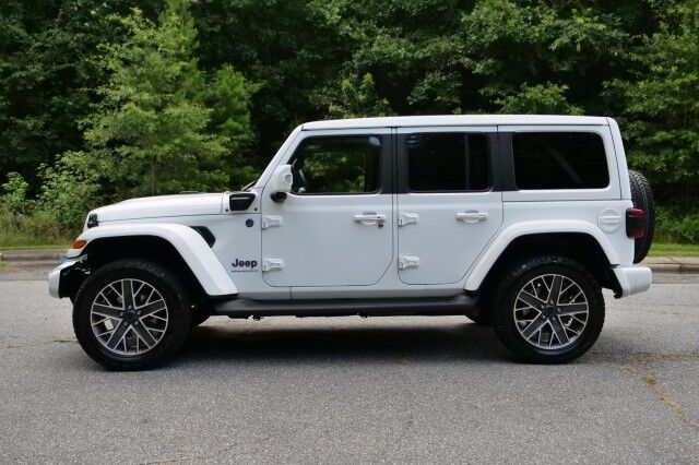 2024 Jeep Wrangler 4XE High Altitude 4x4 / Sky One Power Top / Heated Seats! High Point NC
