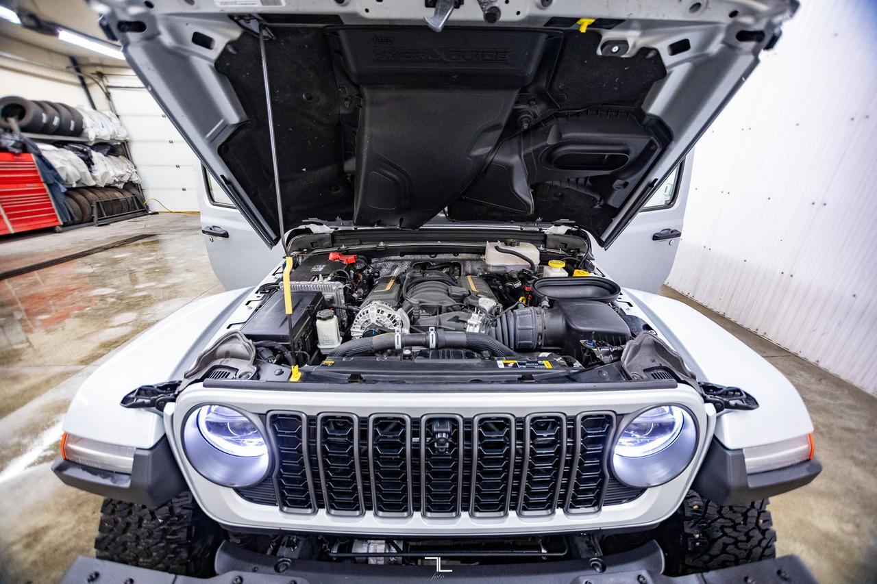 2024 Jeep Wrangler 4x4 Rubicon 392 Leather Nav BCam Red Deer AB