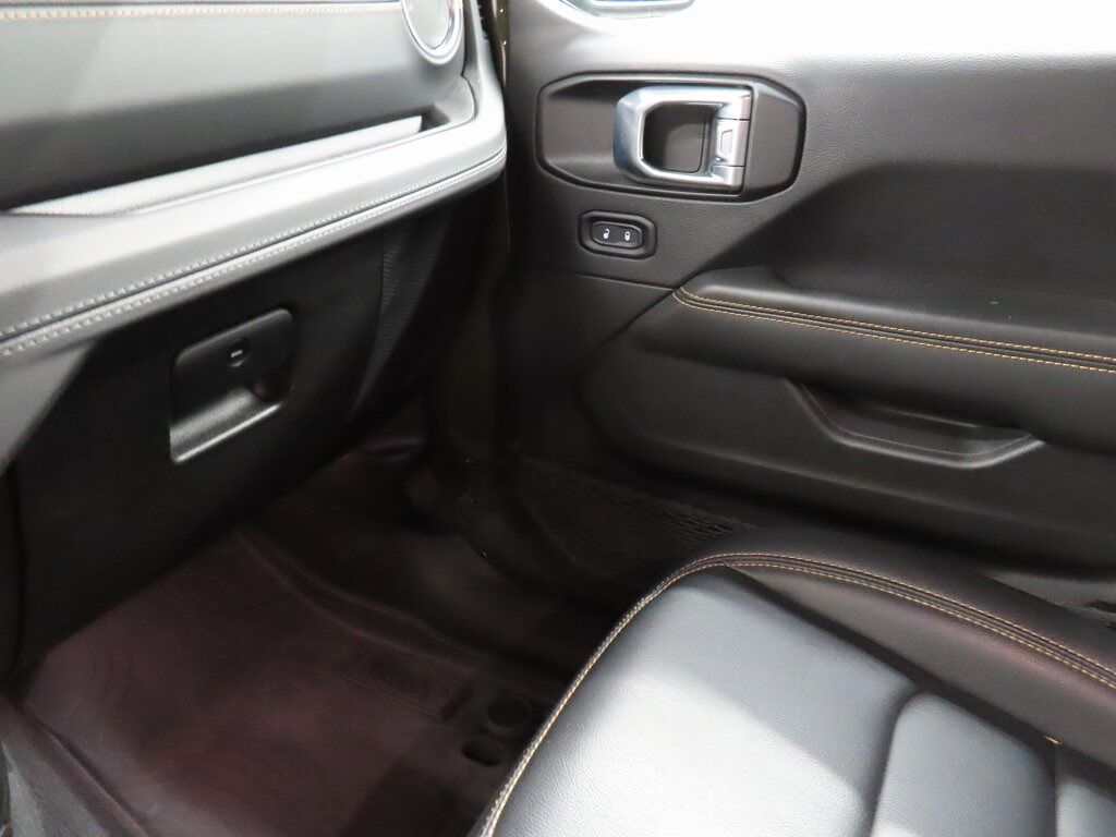 2024 Jeep Wrangler 4x4 Unlimited Sahara Fond du Lac WI