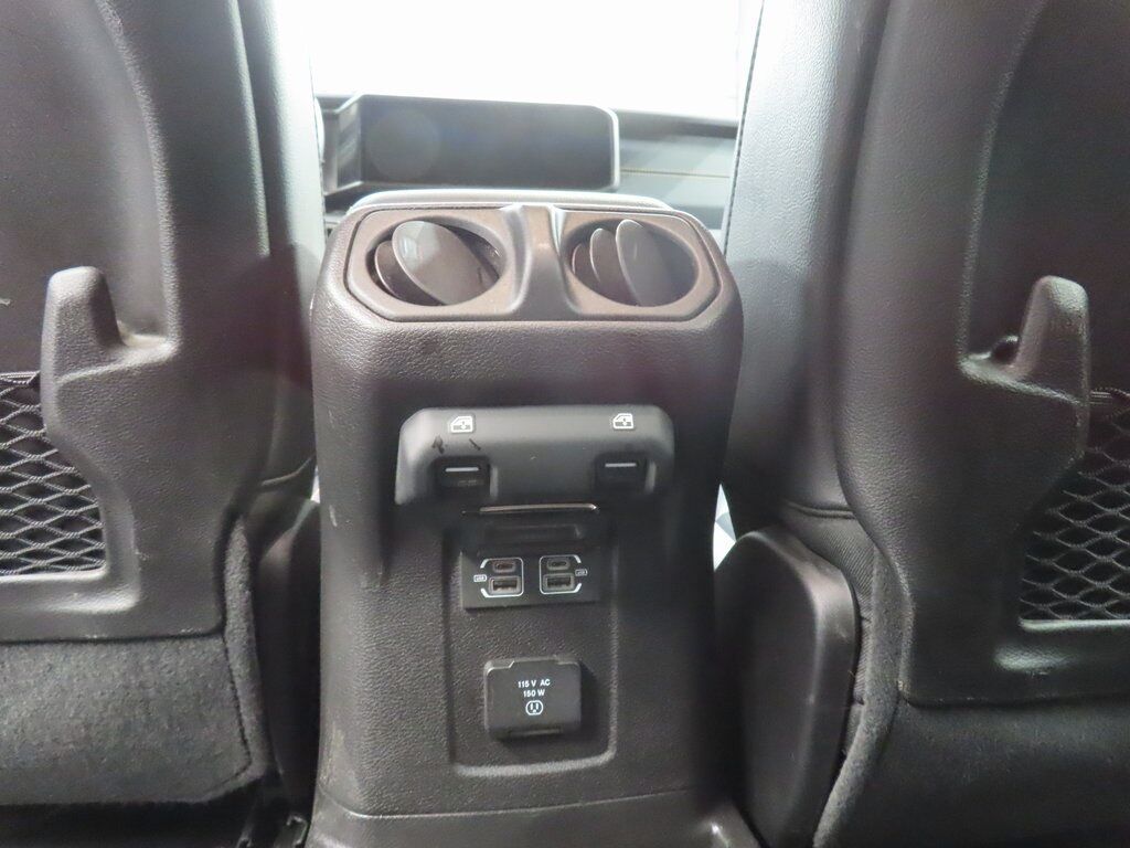 2024 Jeep Wrangler 4x4 Unlimited Sahara Fond du Lac WI