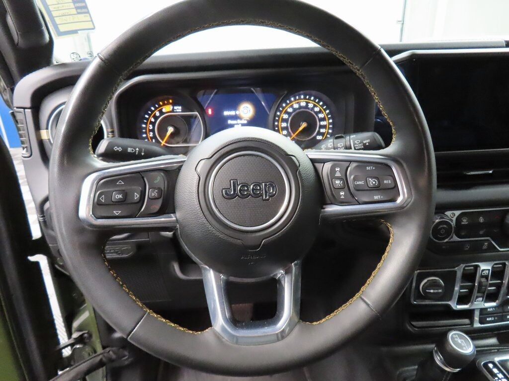 2024 Jeep Wrangler 4x4 Unlimited Sahara Fond du Lac WI