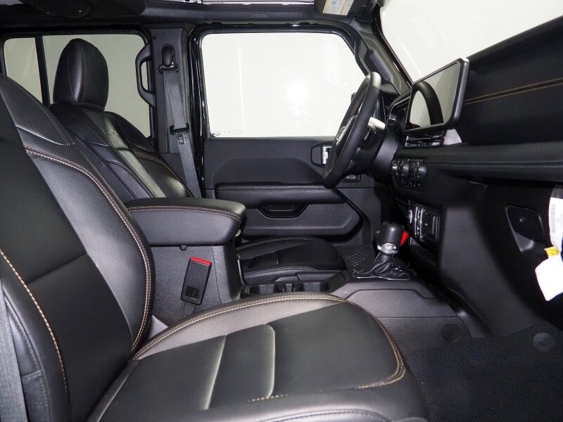 2024 Jeep Wrangler 4xe Sahara *ADAPTIVE CRUISE, SAFETY ALERTS, BACKUP-CAMERA, COLOR TOUCHSCREEN, 3-PIECE HARD TOP, MCKINLEY LEATHER, HEATED SEATS/STEERING, REMOTE START, LED HEADLIGHTS, ANDROID & APPLE Round Rock TX