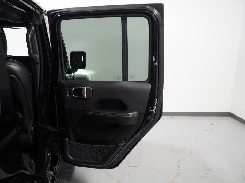 2024 Jeep Wrangler 4xe Sahara *ADAPTIVE CRUISE, SAFETY ALERTS, BACKUP-CAMERA, COLOR TOUCHSCREEN, 3-PIECE HARD TOP, MCKINLEY LEATHER, HEATED SEATS/STEERING, REMOTE START, LED HEADLIGHTS, ANDROID & APPLE Round Rock TX