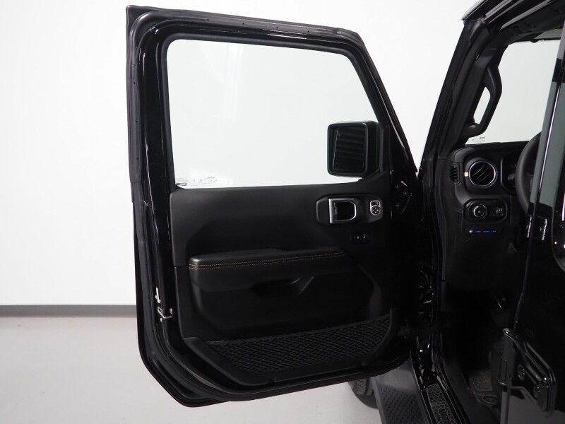 2024 Jeep Wrangler 4xe Sahara *ADAPTIVE CRUISE, SAFETY ALERTS, BACKUP-CAMERA, COLOR TOUCHSCREEN, 3-PIECE HARD TOP, MCKINLEY LEATHER, HEATED SEATS/STEERING, REMOTE START, LED HEADLIGHTS, ANDROID & APPLE Round Rock TX