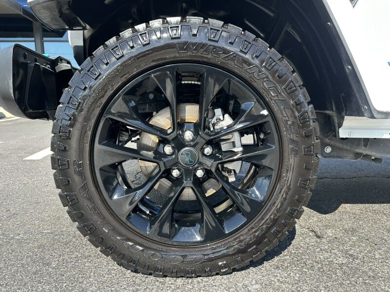 2024 Jeep Wrangler 4xe Sahara photo 9