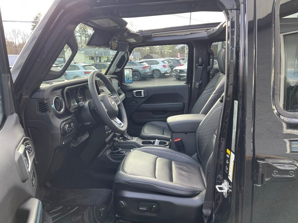 2024 Jeep Wrangler High Altitude 4xe Orange MA