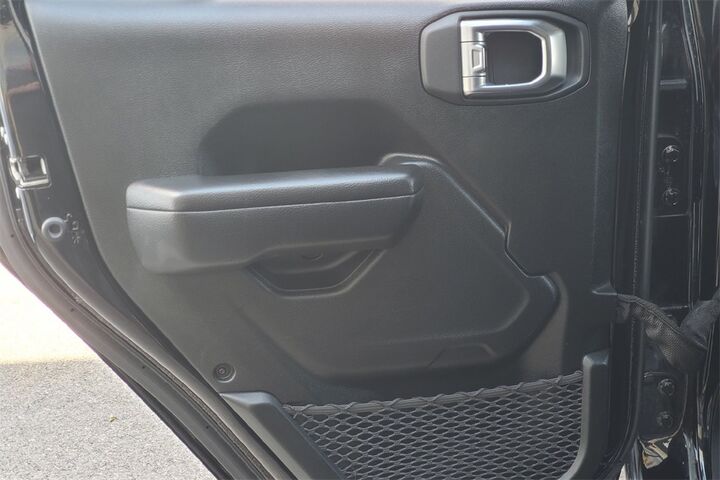 2024 Jeep Wrangler Rubicon  TX