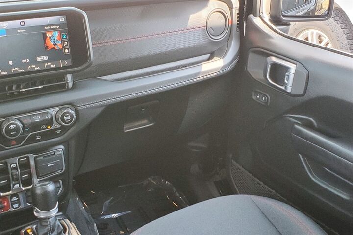 2024 Jeep Wrangler Rubicon  TX