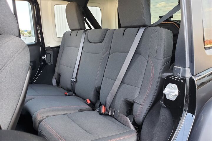 2024 Jeep Wrangler Rubicon  TX