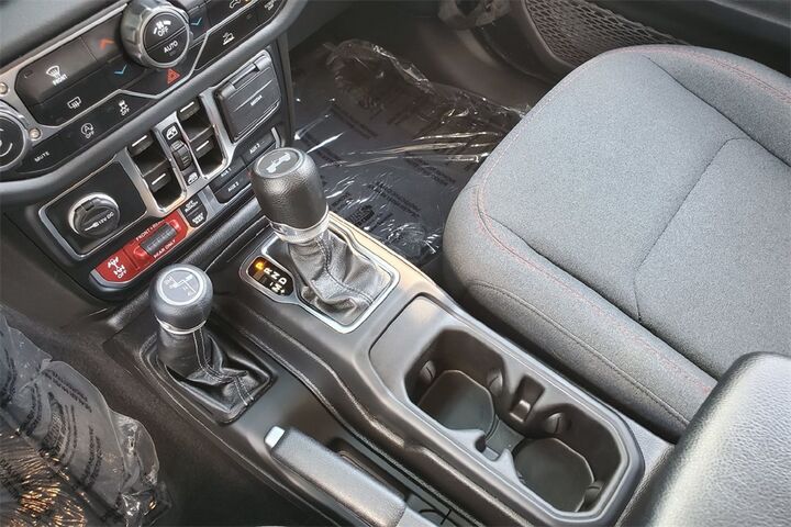 2024 Jeep Wrangler Rubicon  TX