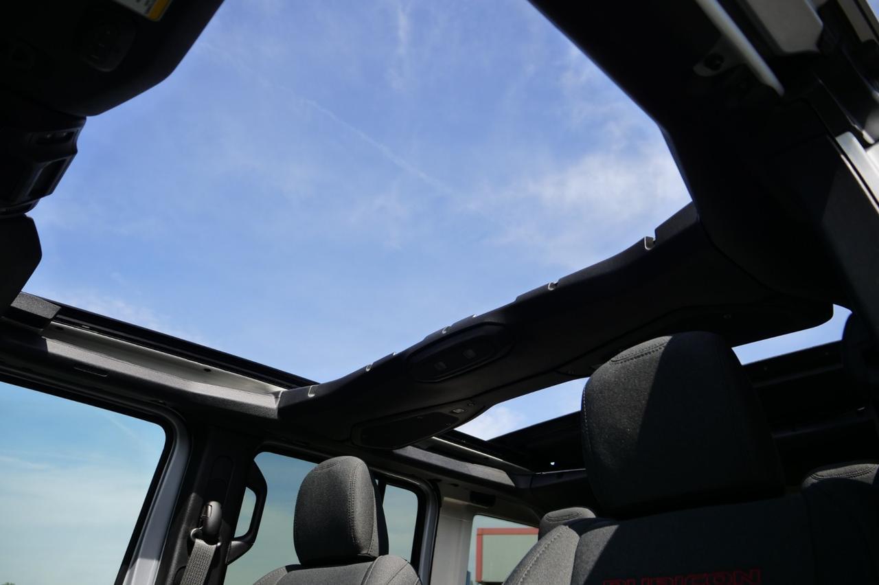 2024 Jeep Wrangler Rubicon 4X4 / Sky One Roof / Wheels & Tires Upgrade! Lincolnton NC