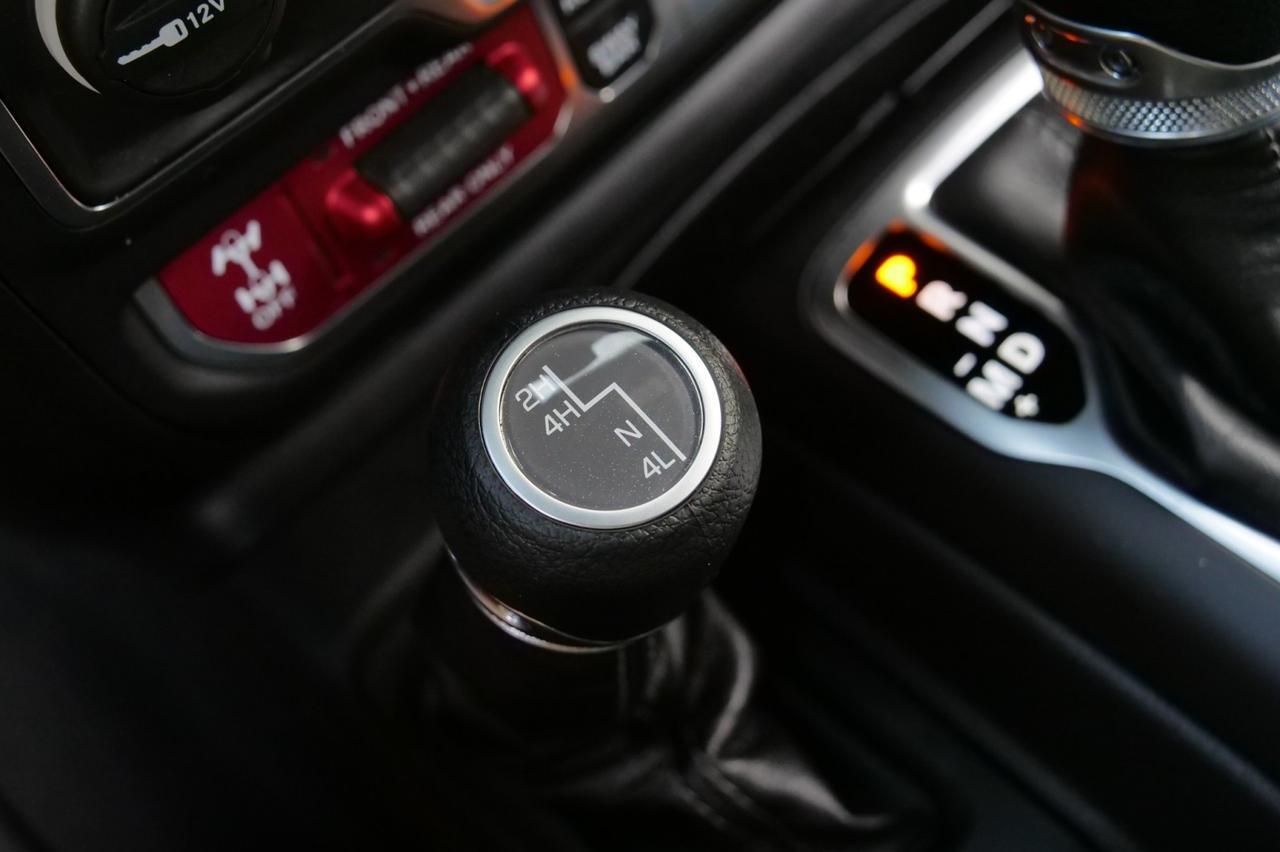 2024 Jeep Wrangler Rubicon 4X4 / Sky One Roof / Wheels & Tires Upgrade! Lincolnton NC