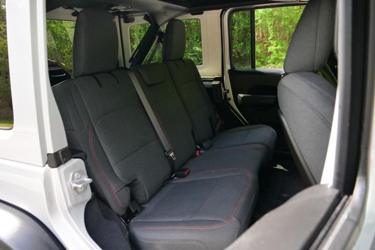 2024 Jeep Wrangler Rubicon 4X4 / Sky One Roof / Wheels & Tires Upgrade! Lincolnton NC