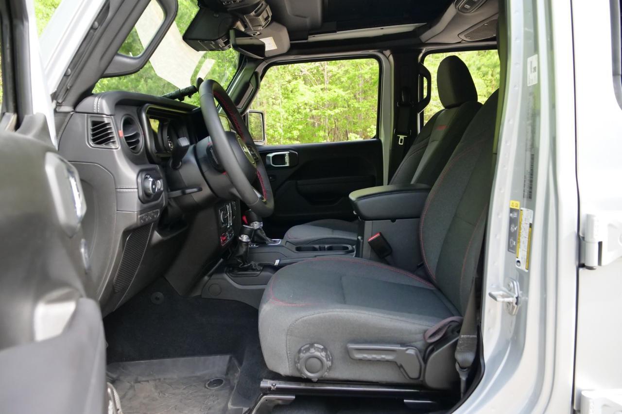 2024 Jeep Wrangler Rubicon 4X4 / Sky One Roof / Wheels & Tires Upgrade! Lincolnton NC