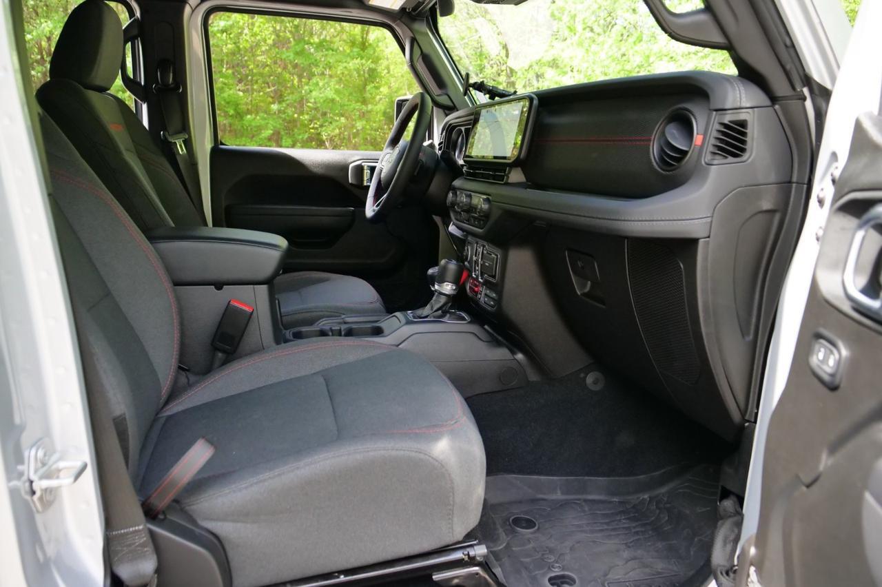 2024 Jeep Wrangler Rubicon 4X4 / Sky One Roof / Wheels & Tires Upgrade! Lincolnton NC