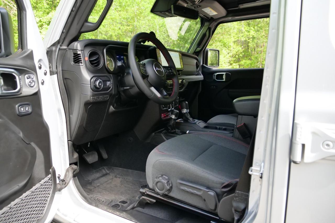 2024 Jeep Wrangler Rubicon 4X4 / Sky One Roof / Wheels & Tires Upgrade! Lincolnton NC